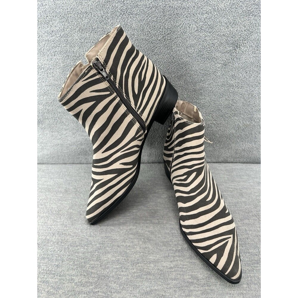 WORTHINGTON Women's Memory Foam Brookdale Zebra Ankle Boots Size 7.5